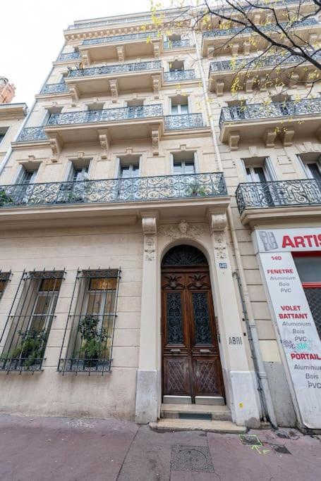 Anna-Maria : Grand Appartement 10 Personnes+Parking Prive -Actif+ Location- Marsilia Exterior foto