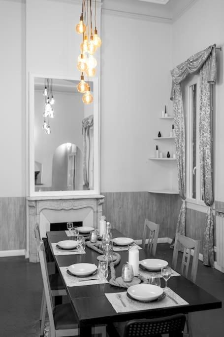 Anna-Maria : Grand Appartement 10 Personnes+Parking Prive -Actif+ Location- Marsilia Exterior foto